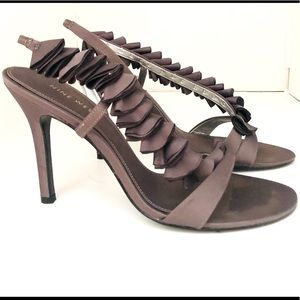 Light wear on soles and toes - Size 8